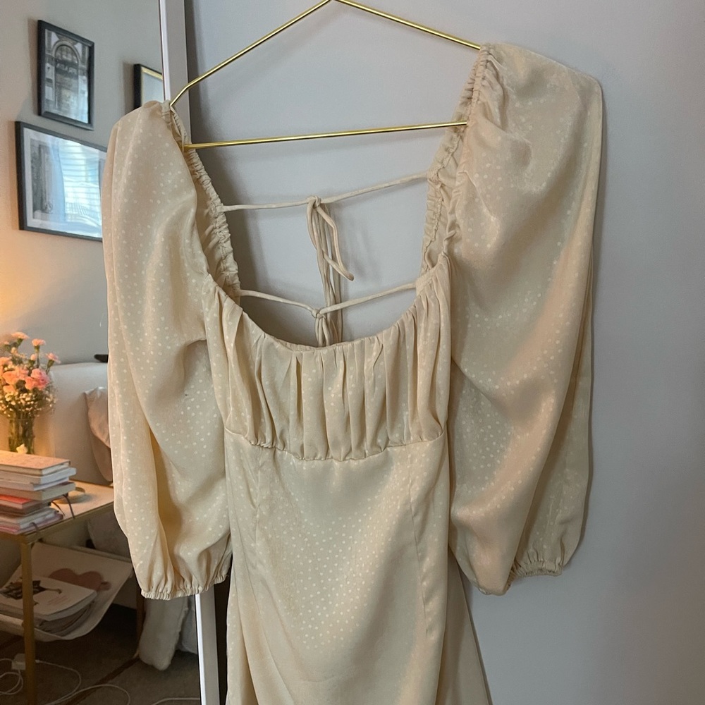 puff sleeve dress